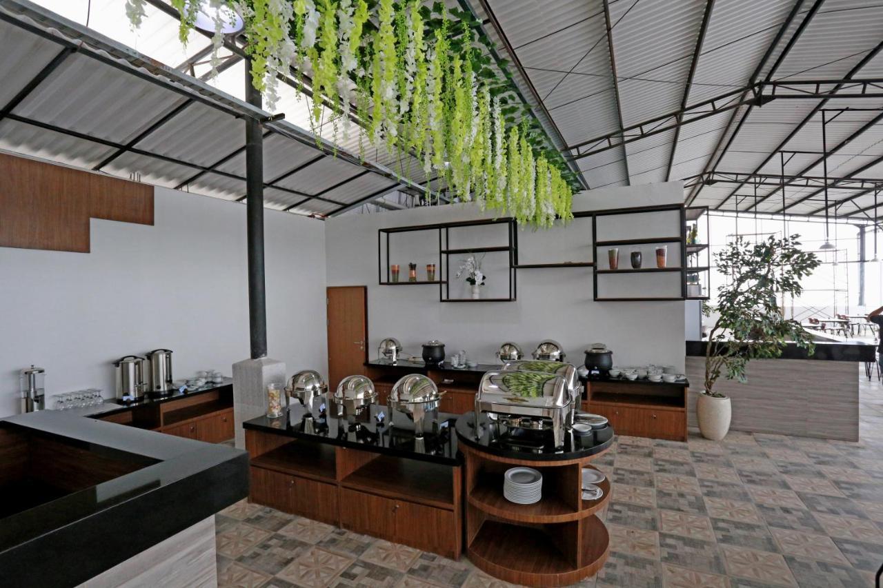 Hotel Lereng Bromo Pasuruan Buitenkant foto