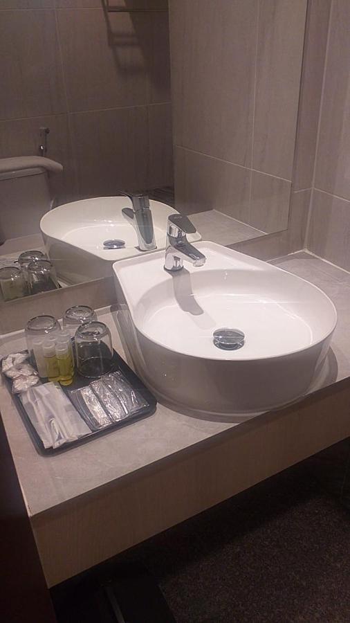 Hotel Lereng Bromo Pasuruan Buitenkant foto