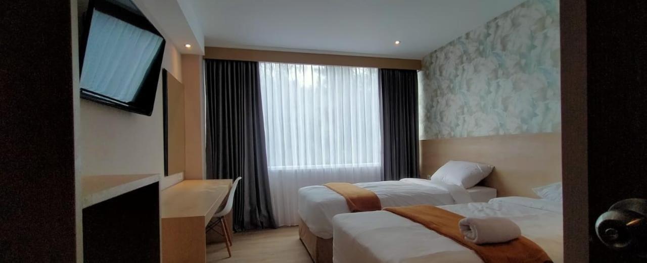Hotel Lereng Bromo Pasuruan Buitenkant foto
